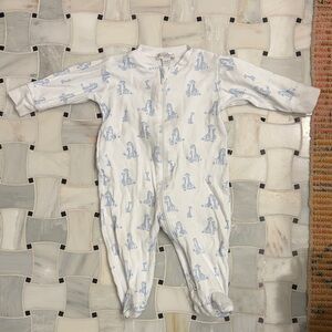 Kissy Kissy White and Blue Giraffe Footie